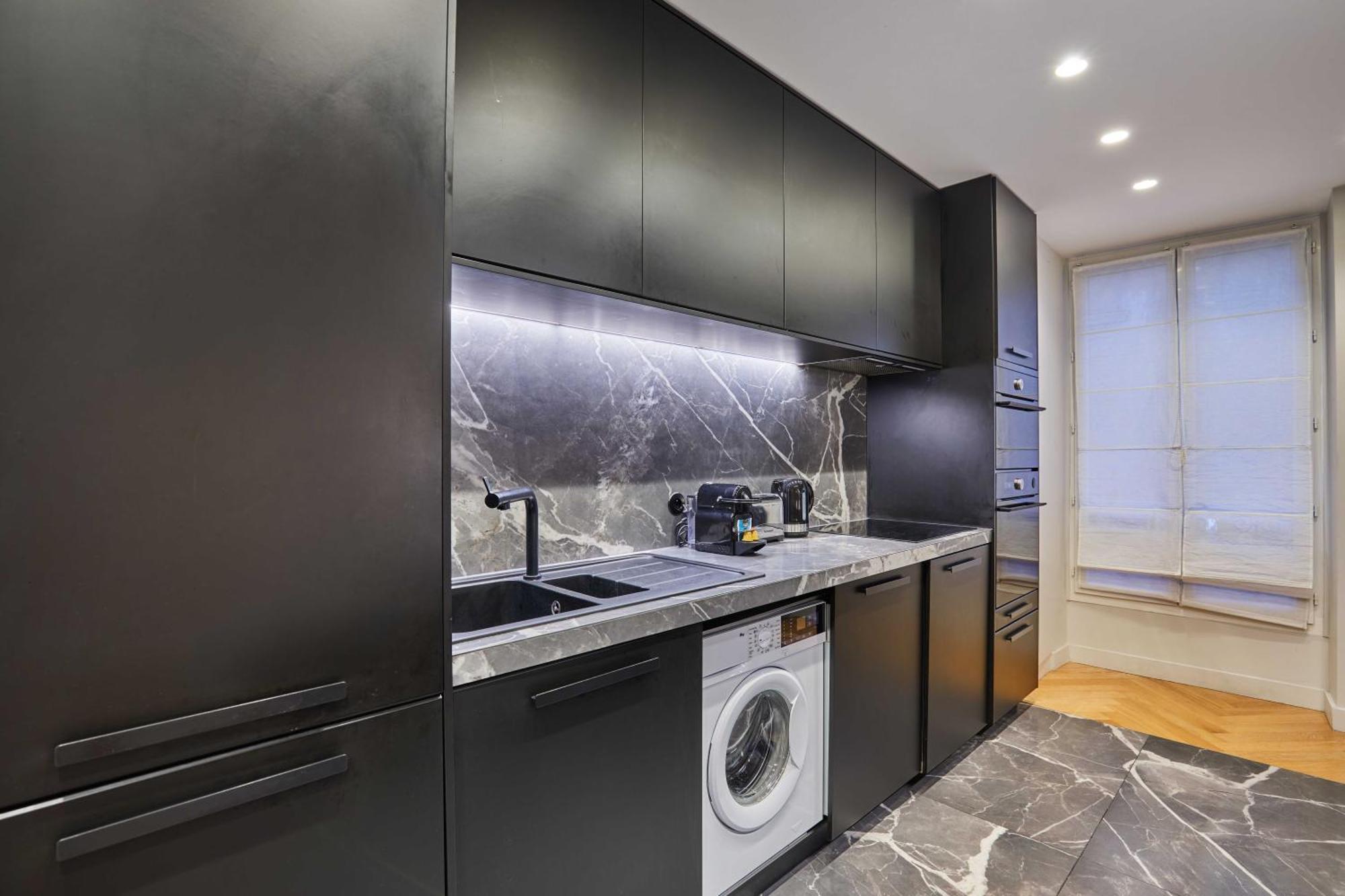 Magnificent Apartment - 3Br- 8P - Batignolles Parijs Buitenkant foto