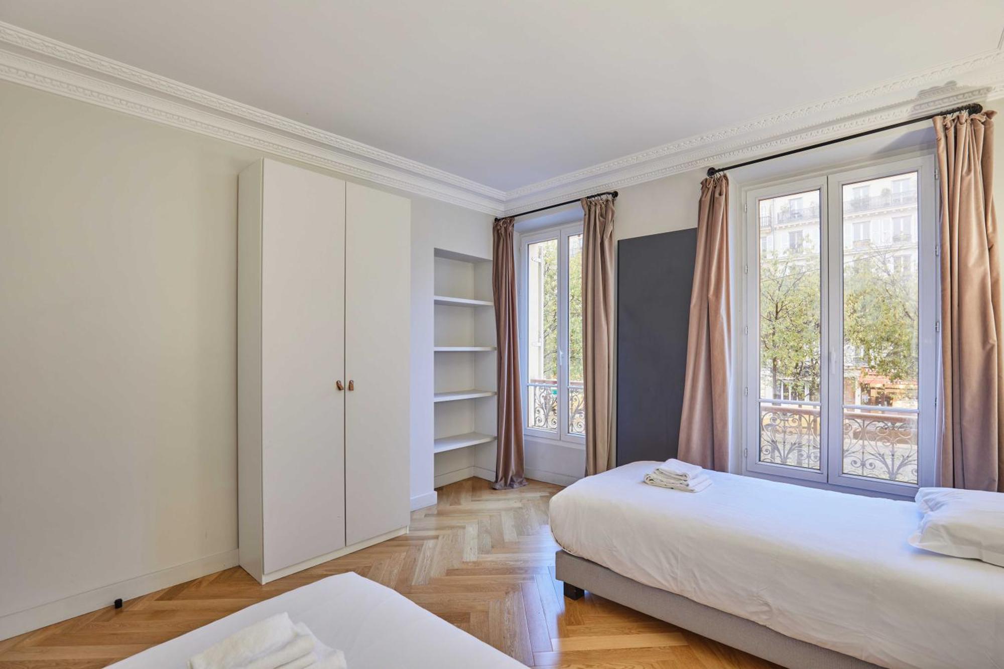 Magnificent Apartment - 3Br- 8P - Batignolles Parijs Buitenkant foto